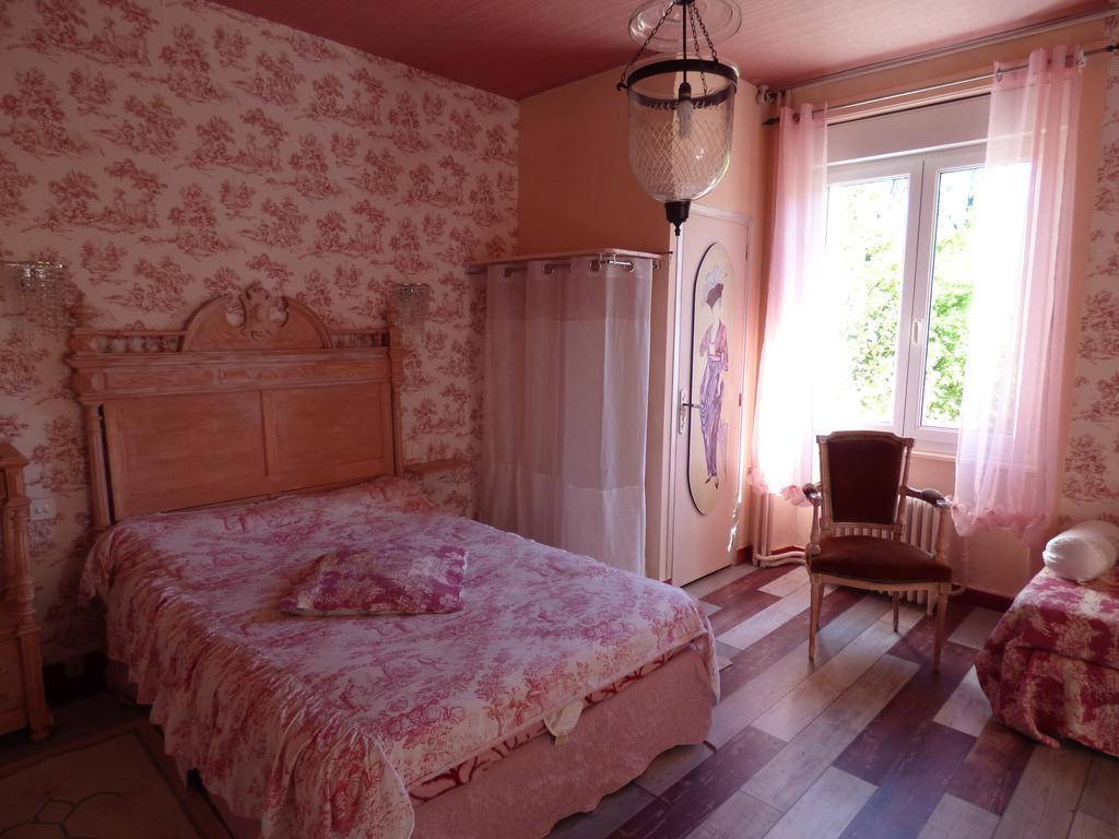 Bed and Breakfast Beau Site Guimauve Et Vieilles Dentelles Royères-Saint-Léonard Exterior foto